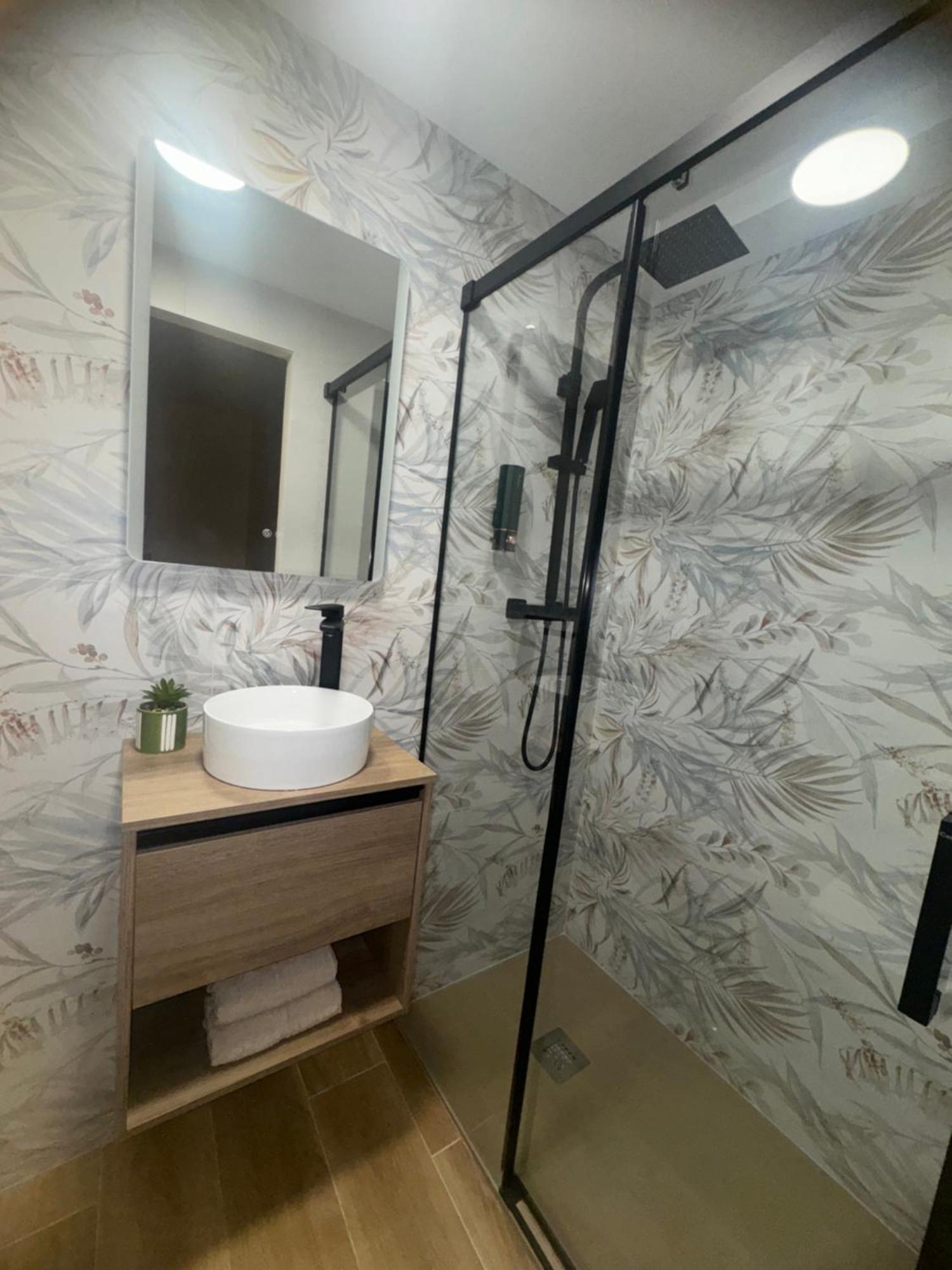 Parking Vigilado Gratis Pleno Centro,Cozy Apartment Granada Picon Center, Recien Reformado Exterior photo